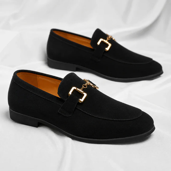 Mokasíny z nubukové kůže s pozlaceným detailním prvkem