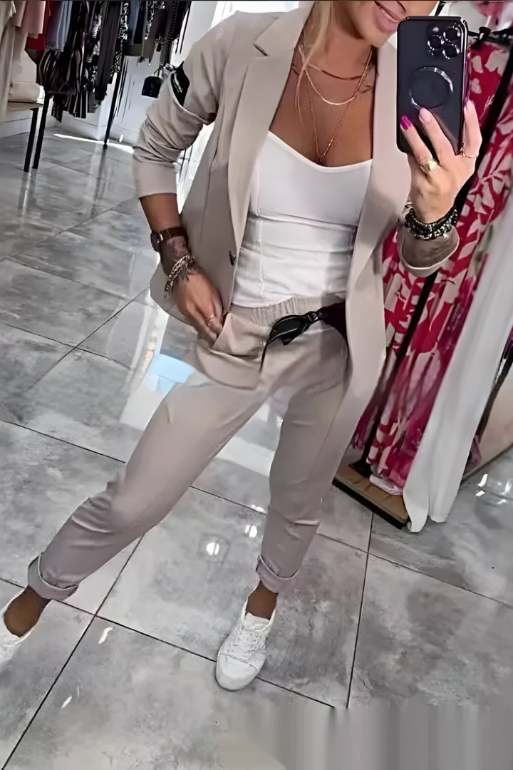 Neris™ | Elegantní moderní dvoudílný oblek – nadčasový styl a pohodlí